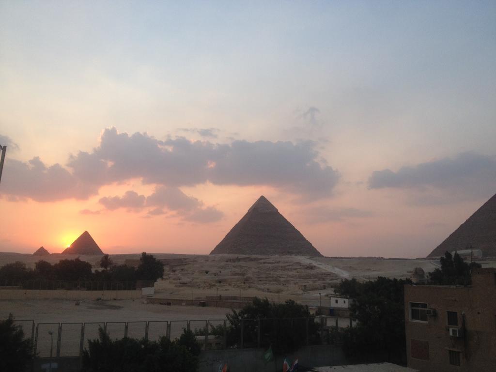 Pyramids Loft Homestay Kafrat al Jabal Exterior photo