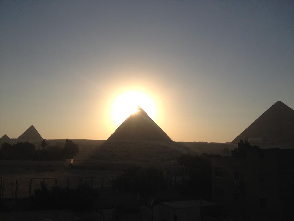 Pyramids Loft Homestay Kafrat al Jabal Exterior photo