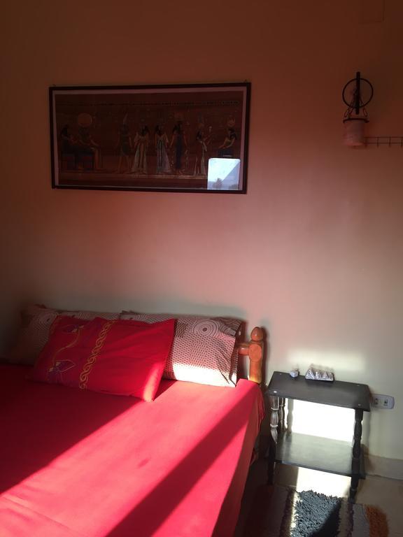 Pyramids Loft Homestay Kafrat al Jabal Exterior photo