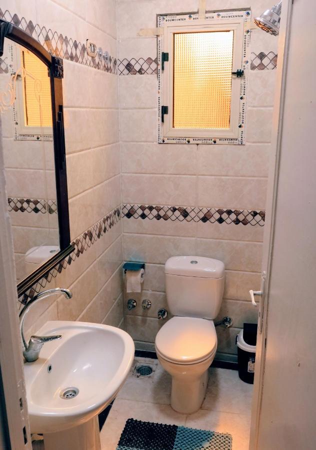 Pyramids Loft Homestay Kafrat al Jabal Exterior photo